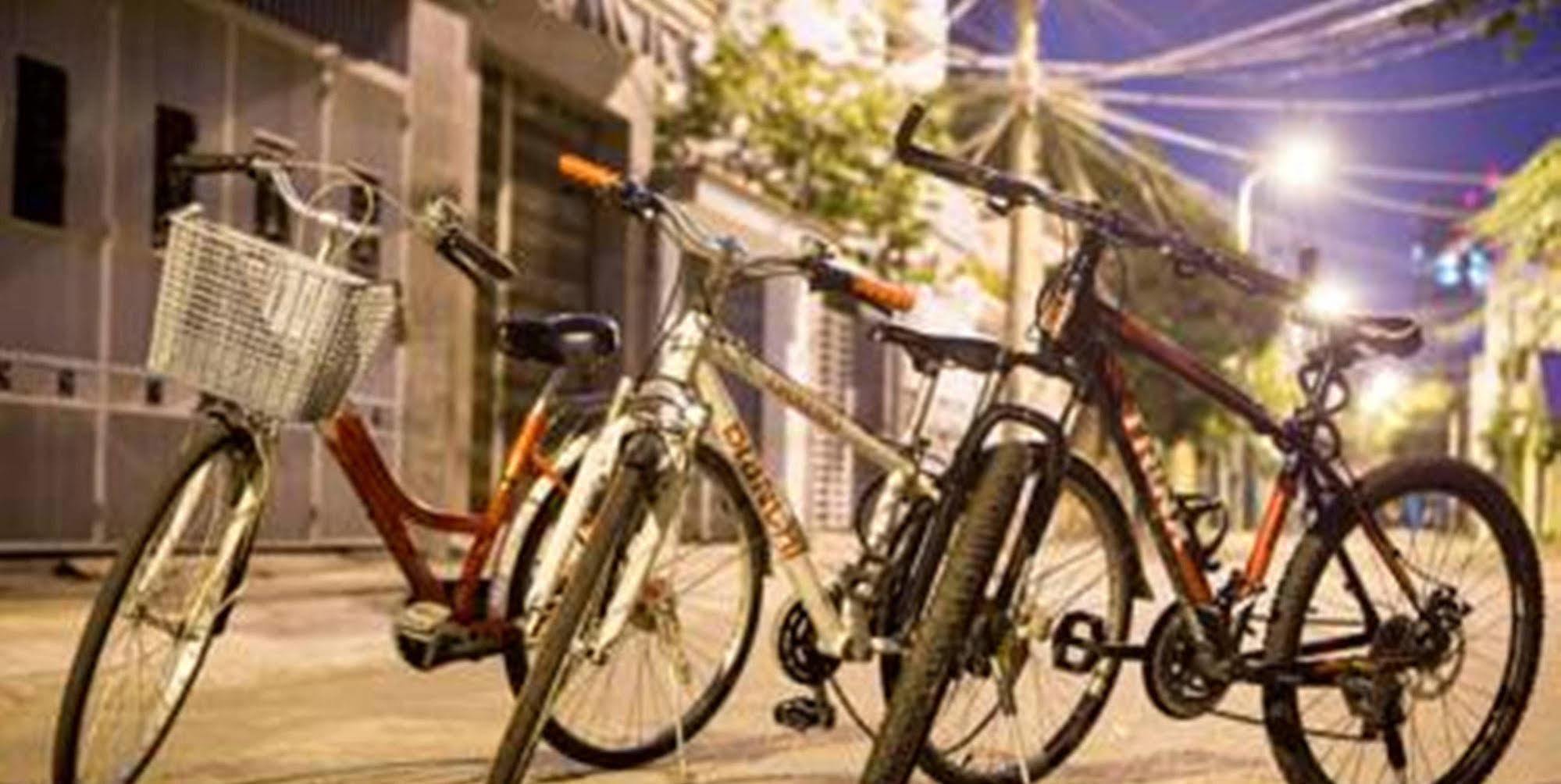 SPOT ON 883 Hachi Hostel Đà Nẵng Exterior foto